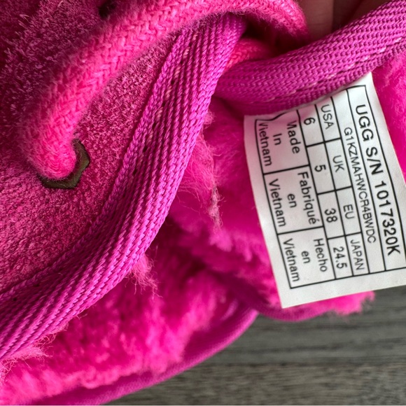 UGG boots - Picture 6 of 7